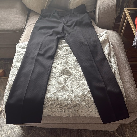 Men’s Perry Ellis Portfolio dress pants, small pinstripe,33X 32 - Picture 1 of 3